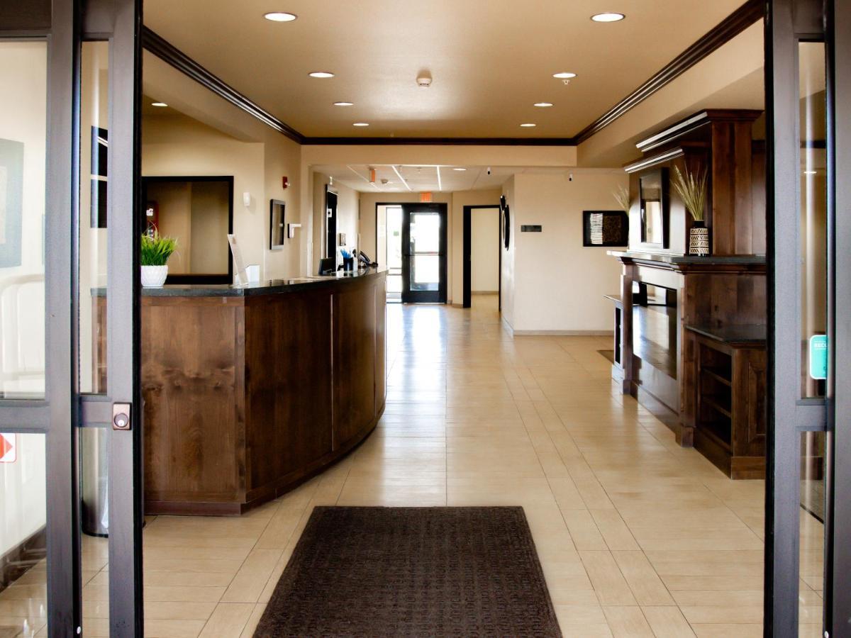 Black Gold Suites Stanley Exterior photo